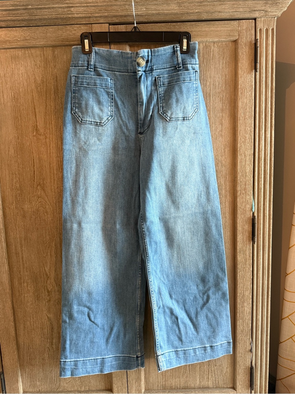 Pilcro Light Blue Cropped Wide-Leg Jeans - Picture 2 of 4
